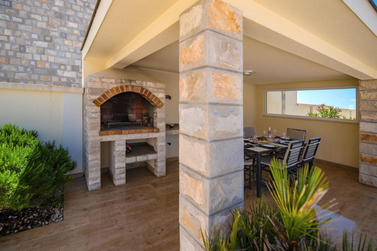 Luxury Villa Miriam With Private Pool And Jet Pool Near Dubrovnik Ivanica Екстер'єр фото
