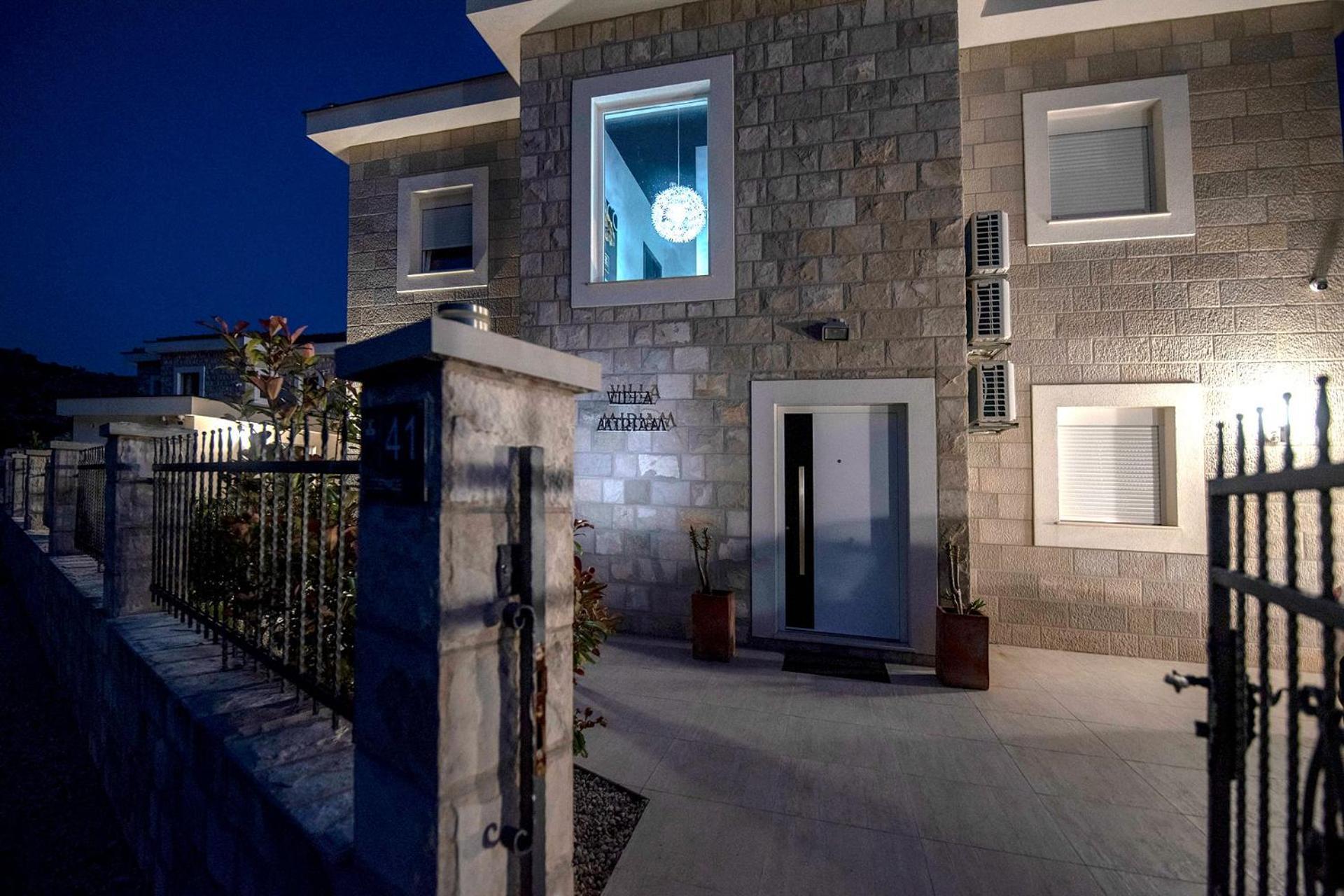 Luxury Villa Miriam With Private Pool And Jet Pool Near Dubrovnik Ivanica Екстер'єр фото